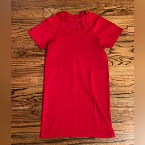 Lululemon Swiftly Tech Short-Sleeve Shirt 2.0